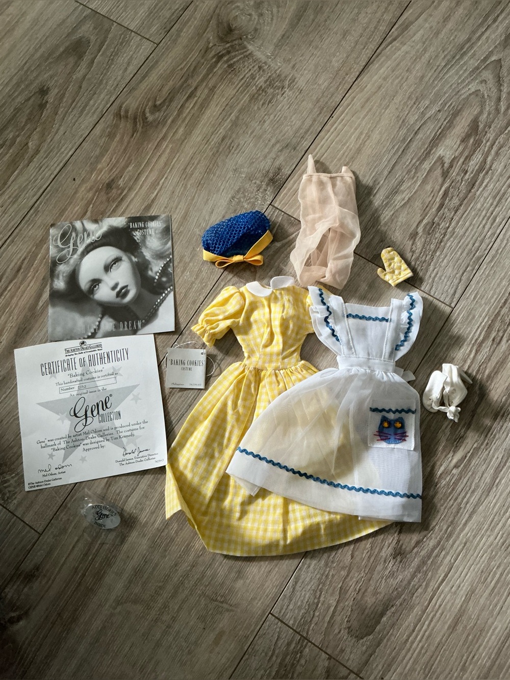 2000 Ashton Drake Gene Doll Baking Cookies Complete